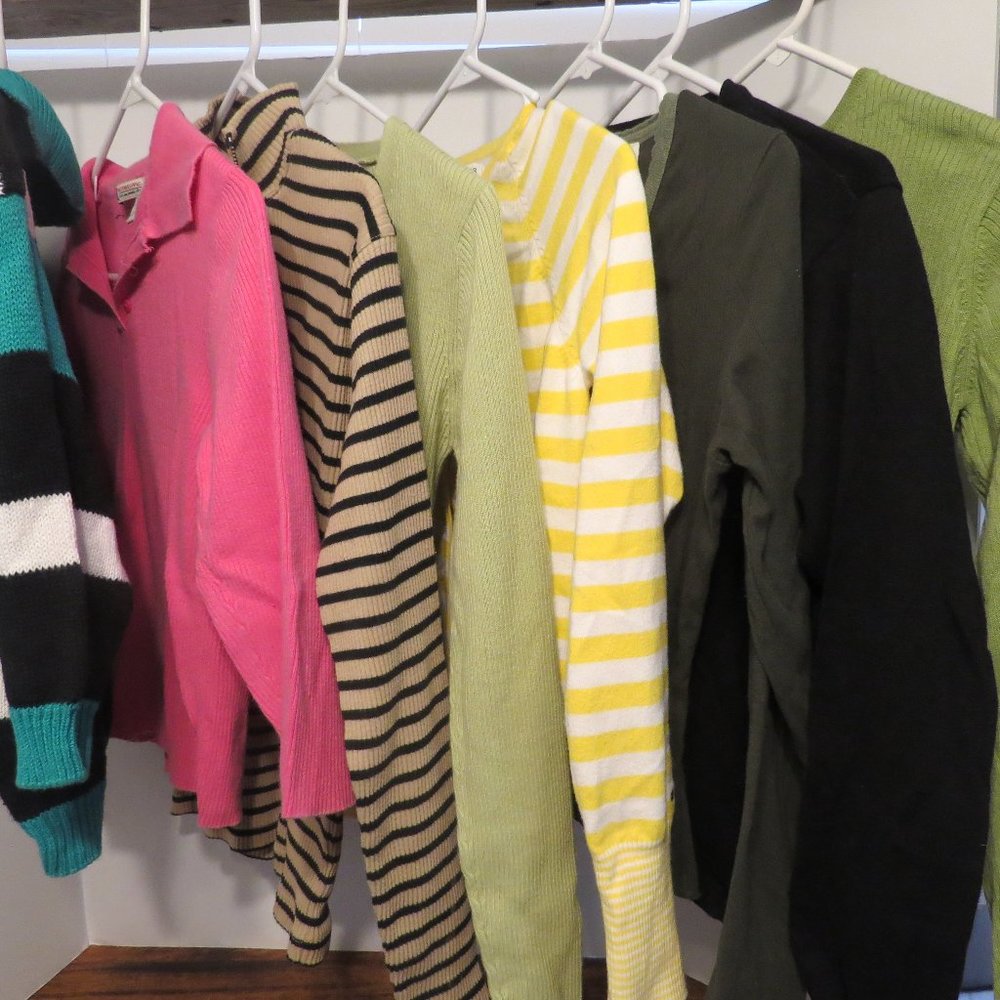 VTG Lot of Women's Sweaters sz M